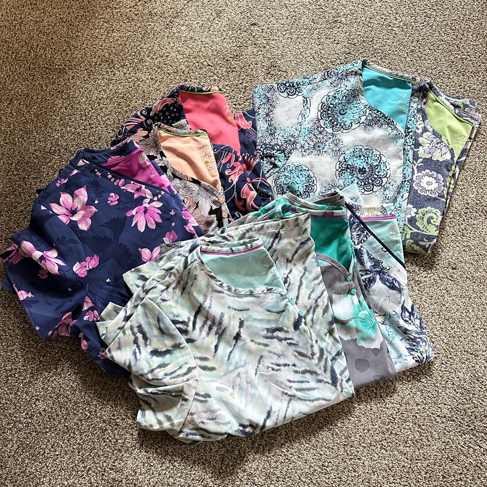 Healing hands 2x scrub tops